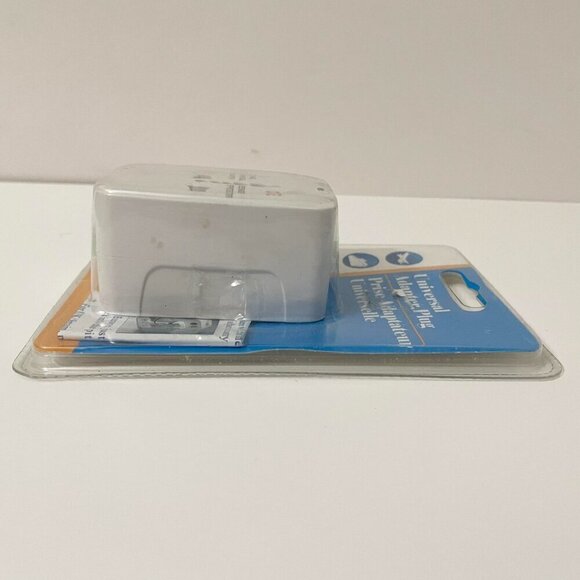 Universal Adapter Plug All in One Unit - Picture 10 of 13
